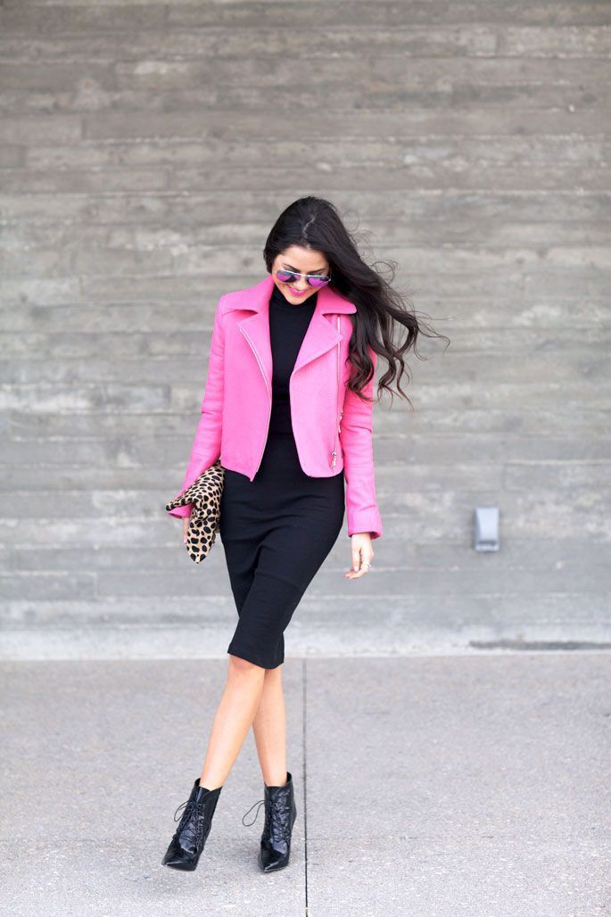 Traje de chaqueta de cuero rosa fuerte: david yurman,  Ideas de trajes rosas,  Chaqueta de traje,  Chaqueta cuadrada  