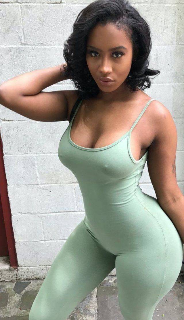 Las mejores fotos de chicas negras africanas con curvas: Chicas adolescentes negras,  chicas negras calientes  