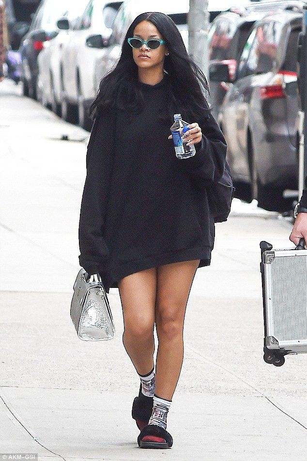 La última y mejor sudadera con capucha negra de Rihanna, Nueva York: Nueva York,  Traje de camiseta  