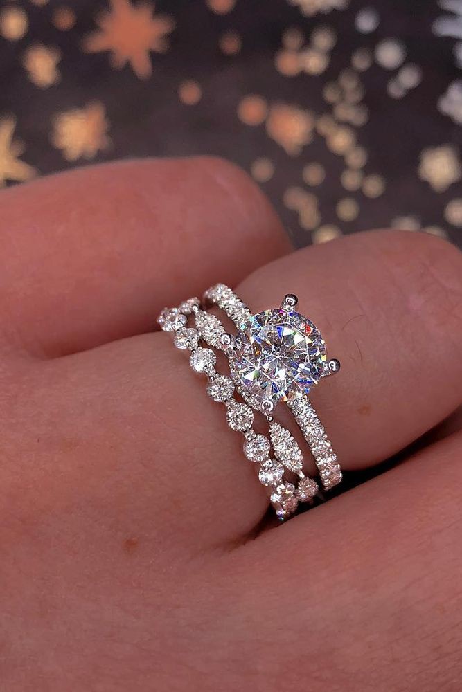 Conjuntos de anillos de boda simples, anillo de bodas: Anillo de bodas,  Anillo de compromiso,  Oro blanco,  Corte de diamante,  corte princesa  