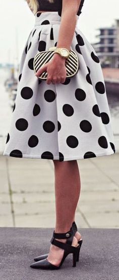 Falda de puntos negros, Polka dot: Trajes De Falda,  lunares en  