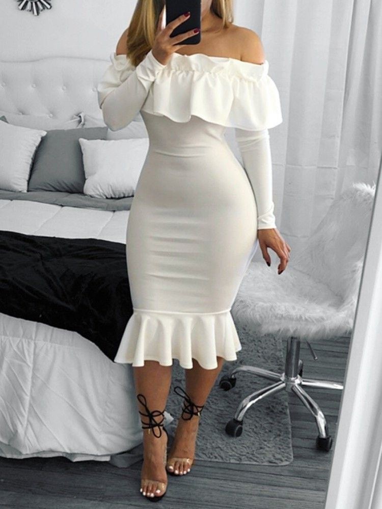 Vestido ajustado a capas con volantes de sirena de moda: Vestido amoldeado al cuerpo,  vestido largo,  vestidos de fiesta blancos  