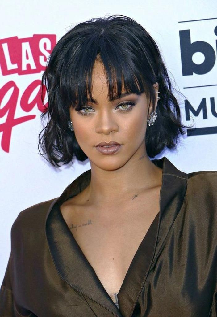 Cabello rihanna premios billboard 2016, corte Bob: corte bob,  Ideas de peinado,  Cabello corto,  Lucy Hale,  Los mejores looks de Rihanna  
