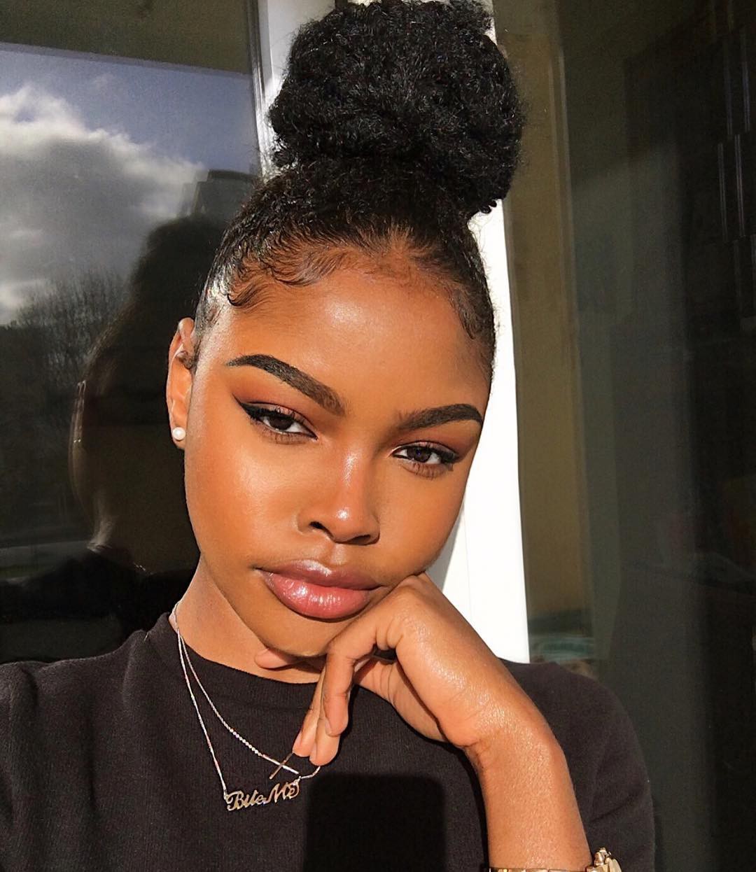 Hot Ebony Teen, integraciones de cabello artificial, cabello en la cabeza: Pelo largo,  Ideas para teñir el cabello,  Ideas de peinado,  trenzas de caja,  pelo negro,  Adolescentes calientes de Instagram  