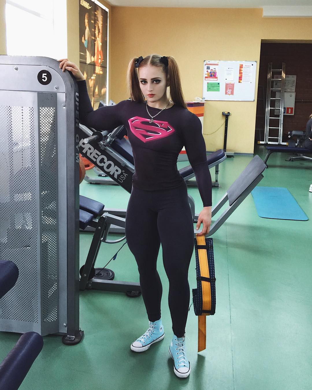Ideas de modelos para instagram de julia vins: modelo de fitness,  Entrenamiento con pesas,  Bahar Nabiva,  Julia Vins  