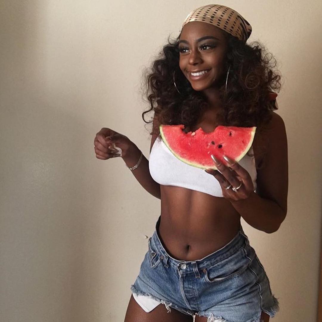 Morenas de buen cuerpo, Luh AJ: Personas de raza negra,  Arte de uñas,  Adolescentes calientes de Instagram,  Objetivos del cuerpo  