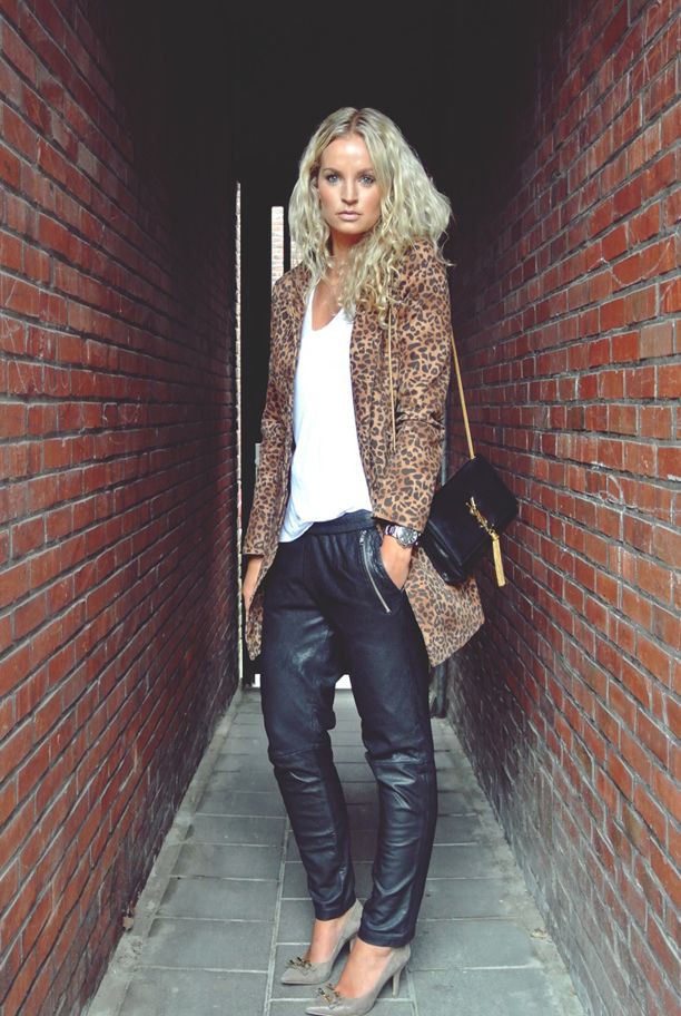Traje sencillo de abrigo con estampado de leopardo: Pantalones ajustados,  Atuendos Informales,  Trajes De Chaqueta  