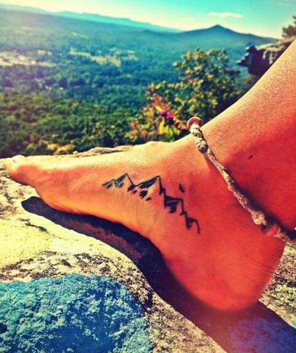 Montañas a pie tatuaje, Arte corporal: Arte Corporal,  Ideas de tatuajes  