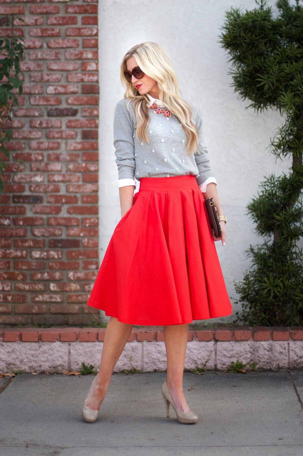 Ideas admirables para faldas de moda, Falda lápiz.: Falda de tubo,  Trajes De Falda,  Atuendos Informales  