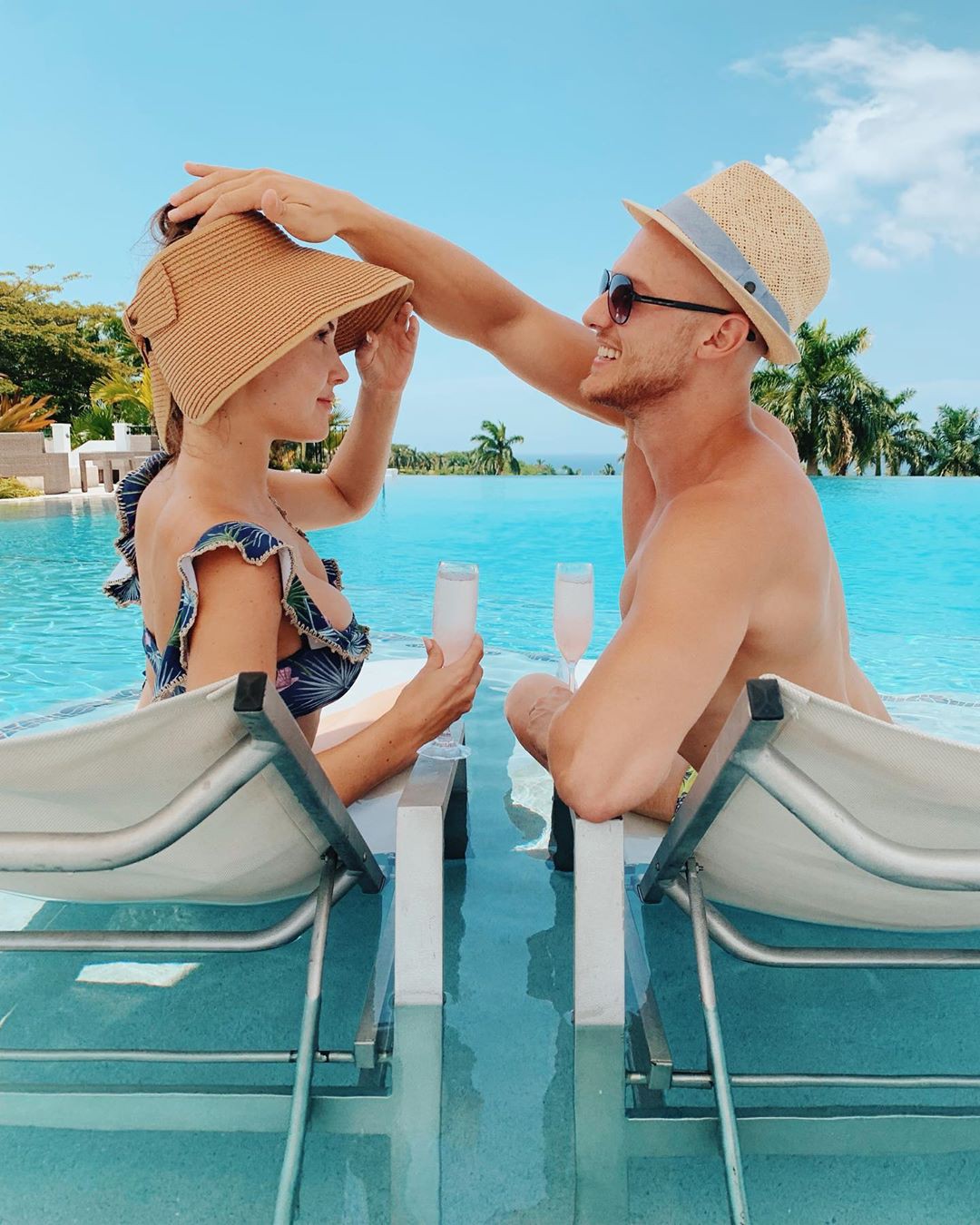 ¡Consejos poderosos! piscina, Amanda Cerny: amanda cerny,  Modelos calientes de Instagram  