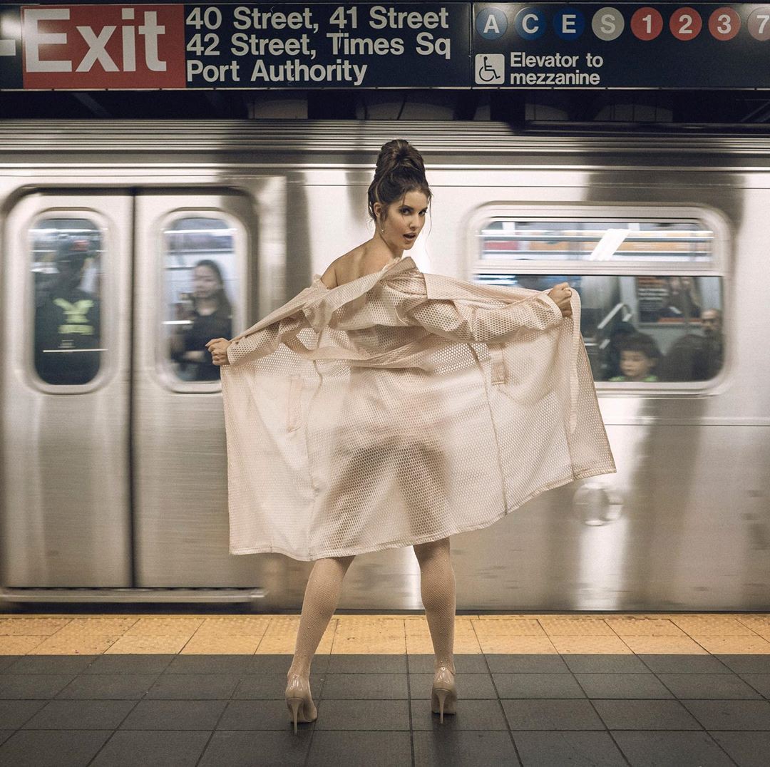 Ideas atractivas para Times Square, Amanda Cerny: amanda cerny,  Modelos calientes de Instagram  
