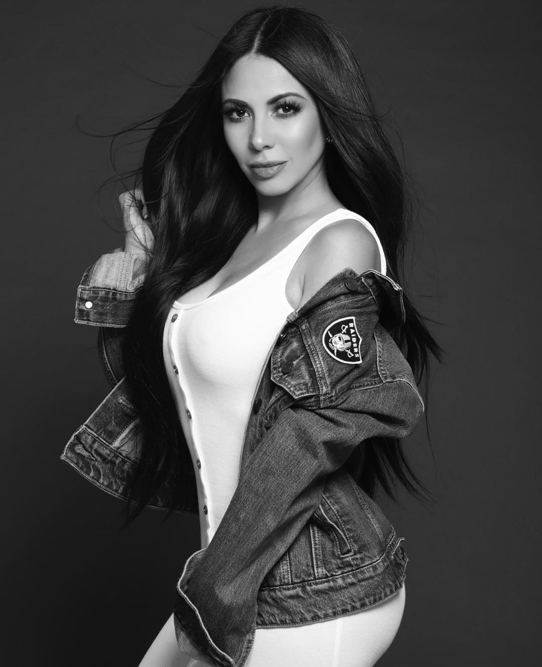 Basta con echar un vistazo a la modelo de moda, Jimena Sanchez: Modelos calientes de Instagram  