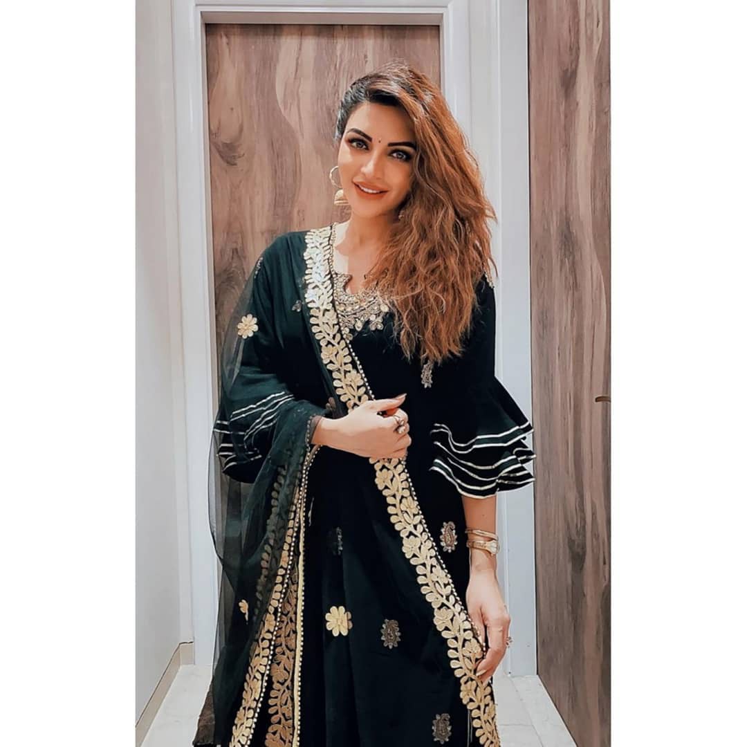 Solo echa un vistazo a la ropa formal, Shama Sikander: Modelos calientes de Instagram,  Shama Sikander  