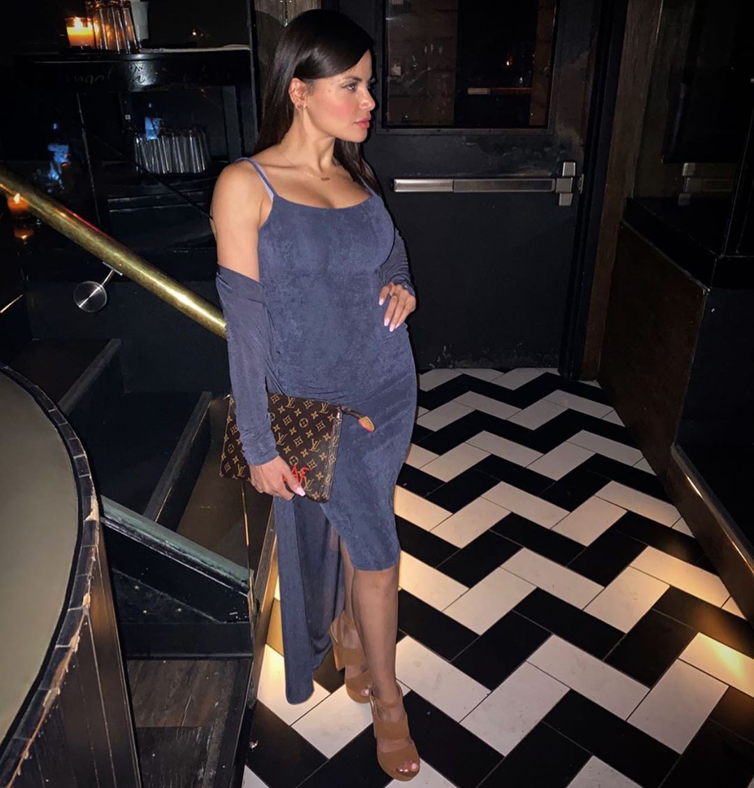 Samantha Sepúlveda Instagram, R. H. Sin: vestidos de coctel,  Nueva York,  Modelos calientes de Instagram,  Samantha Sepúlveda  