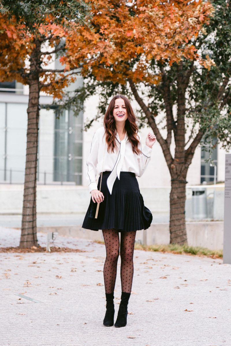 Lindos conjuntos con medias de lunares, Yves Saint Laurent: Desfile de moda,  Vestir Con Medias  