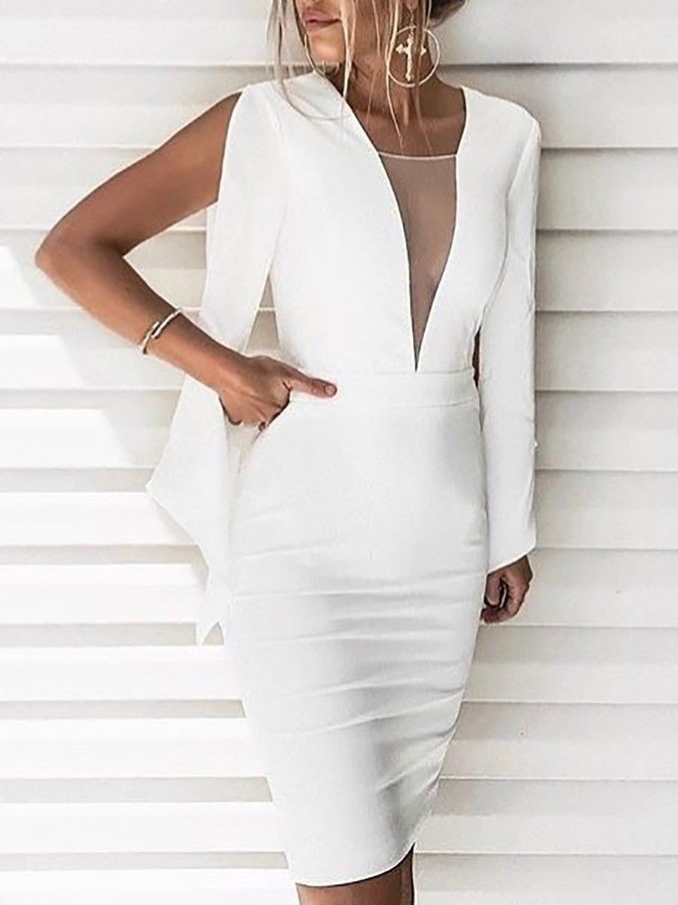 La modelo de moda más esperada de Europa, vestido con detalle de botones: vestidos de coctel,  Vestido capa,  vestidos de fiesta blancos  