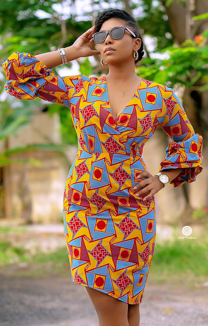 Estilos de ropa africana de Ghana, vestido africano: vestidos africanos,  paño kente,  Vestidos cortos  