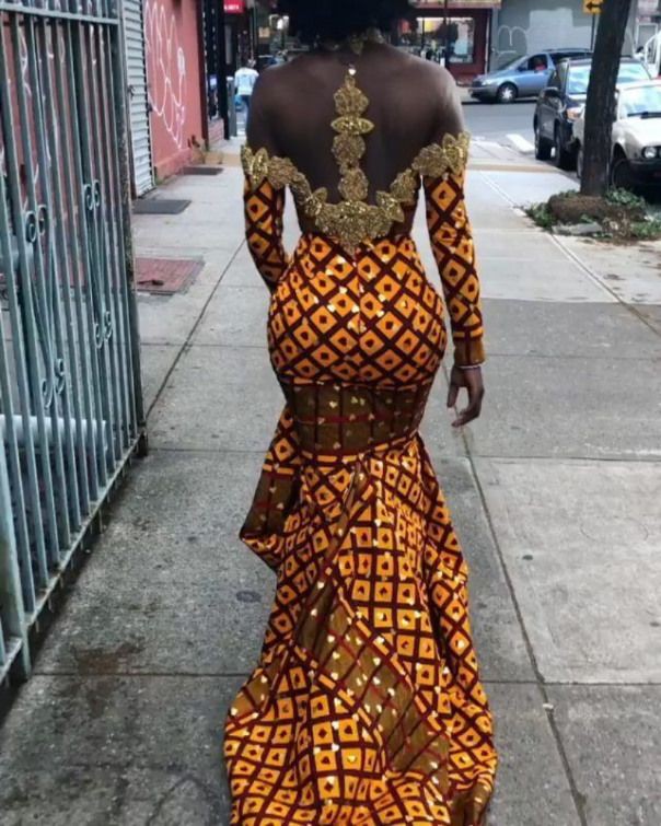 Estos son vestidos de mimmy yeboah que debes ver, estampados de cera africana: Vestido de novia,  vestidos africanos,  Atuendos De Lobola  