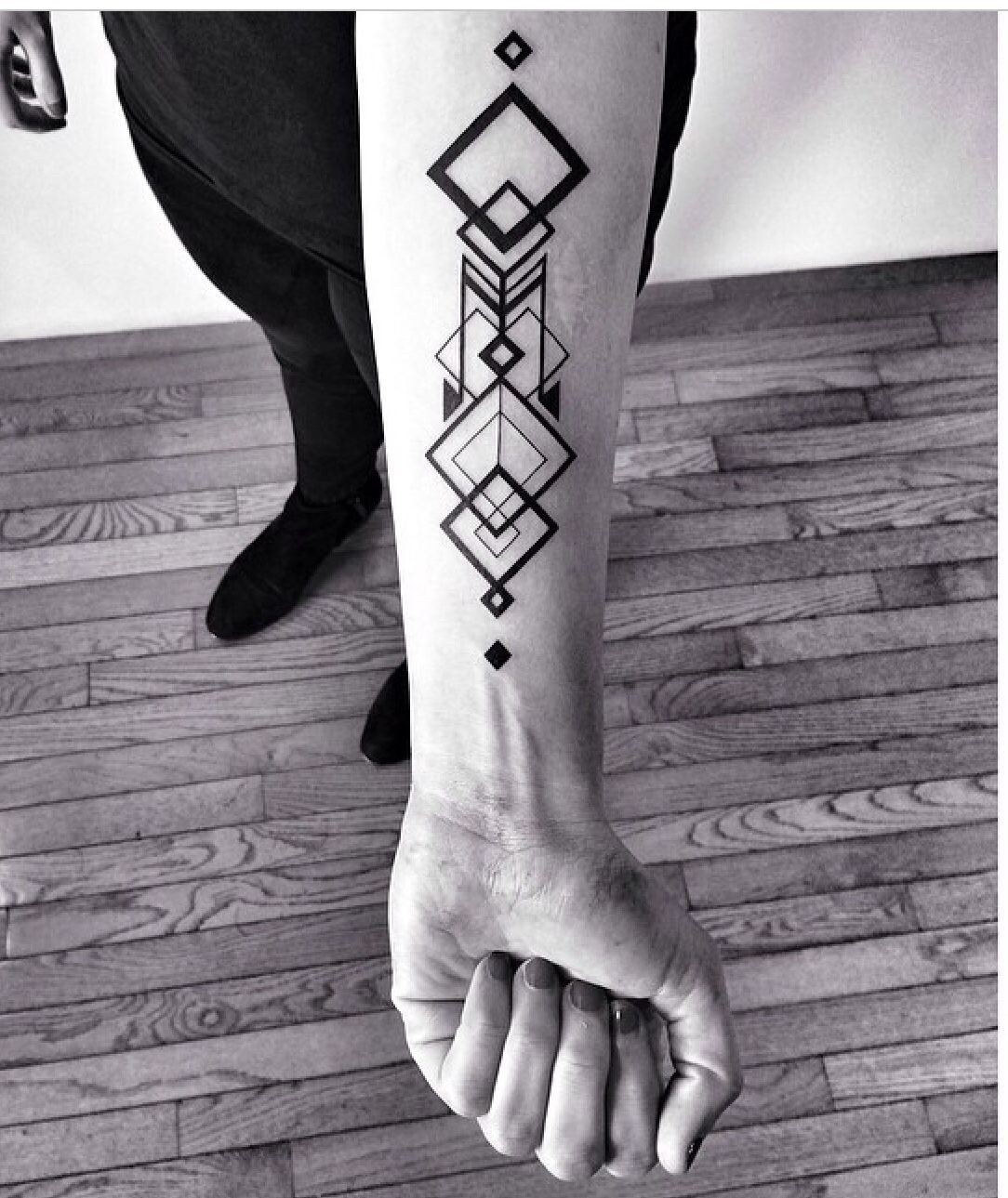 Henna diseños geométricos de antebrazo, tatuaje de manga: tatuaje de manga,  Ideas de tatuajes  