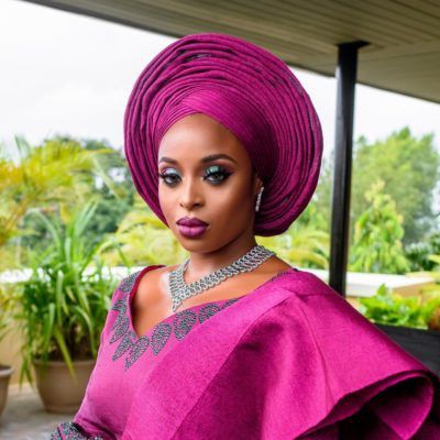 Vestidos nigerianos para novias nigerianas, Color de cabello humano y Tintes de cabello: Vestido de novia,  Pelo largo,  Ideas para teñir el cabello,  vestidos nigerianos  