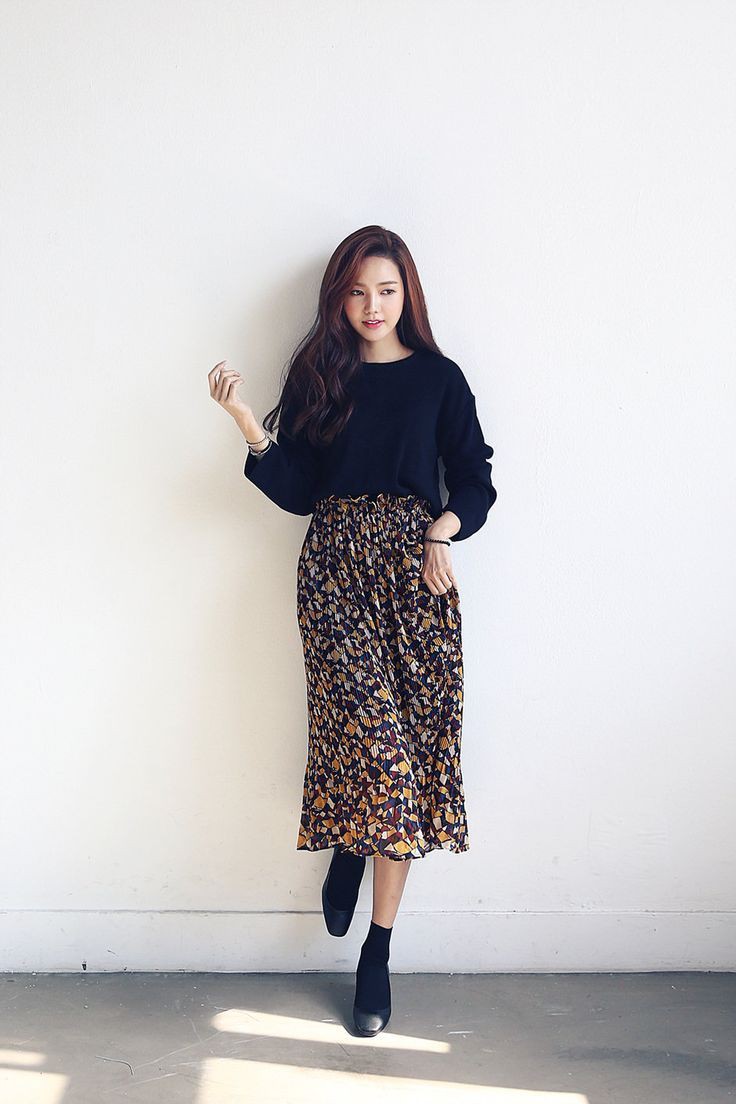 traje de falda larga coreana: Falda larga,  Semana de la Moda,  traje de la iglesia  