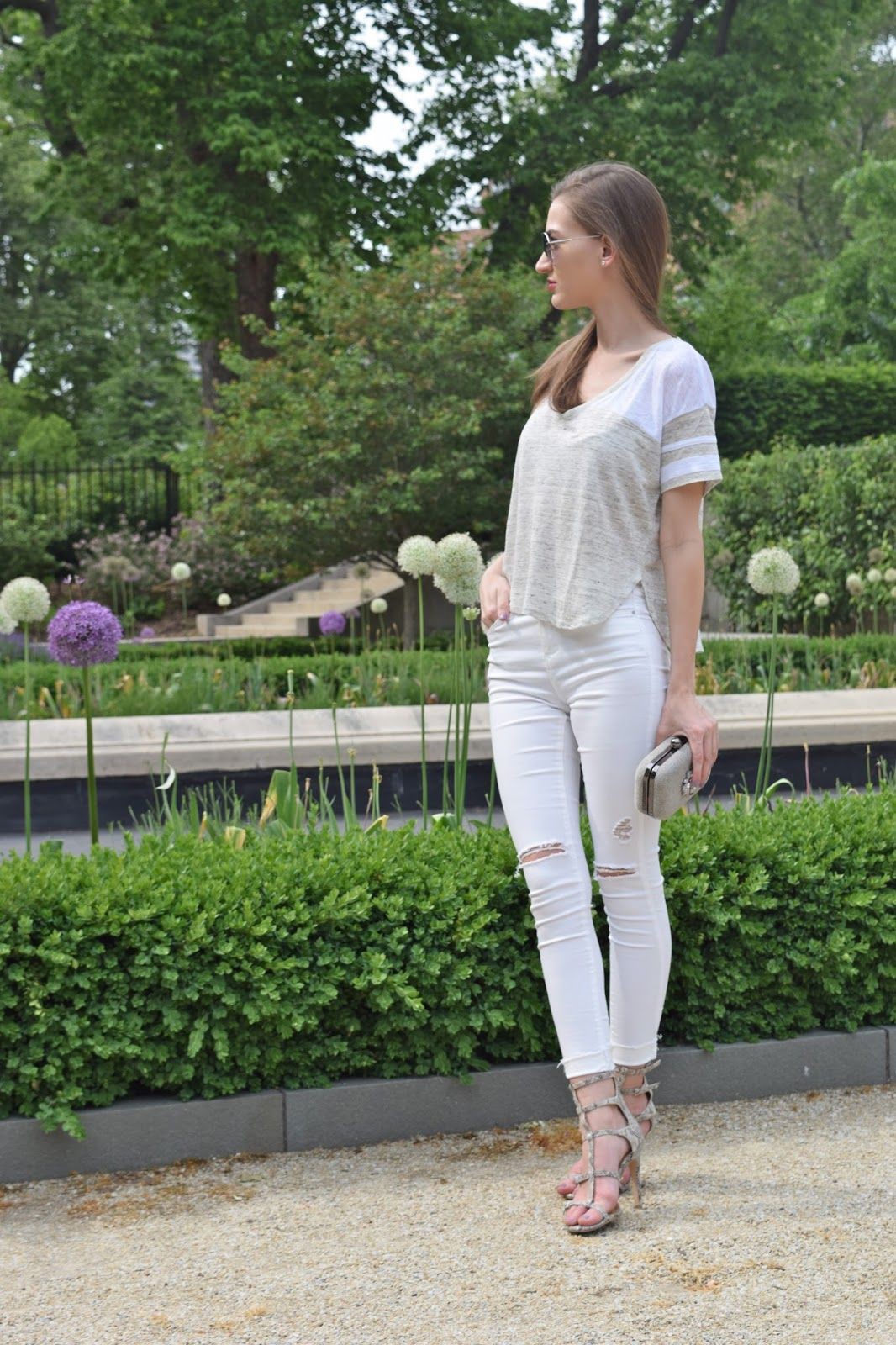 lindo conjunto de jeans blancos adolescente: Trajes de mezclilla blanca  