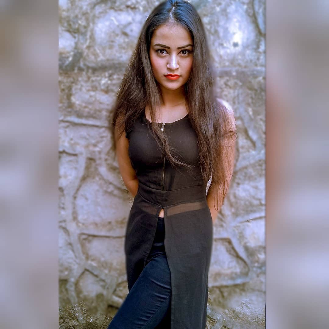 Farhina Parvez Jarimari Instagram, Long hair y Hair M: modelo,  Pelo largo,  Pelo castaño,  Cuidado del cabello,  Sesión de fotos,  pelo negro,  Farhina Parvez Jarimari  