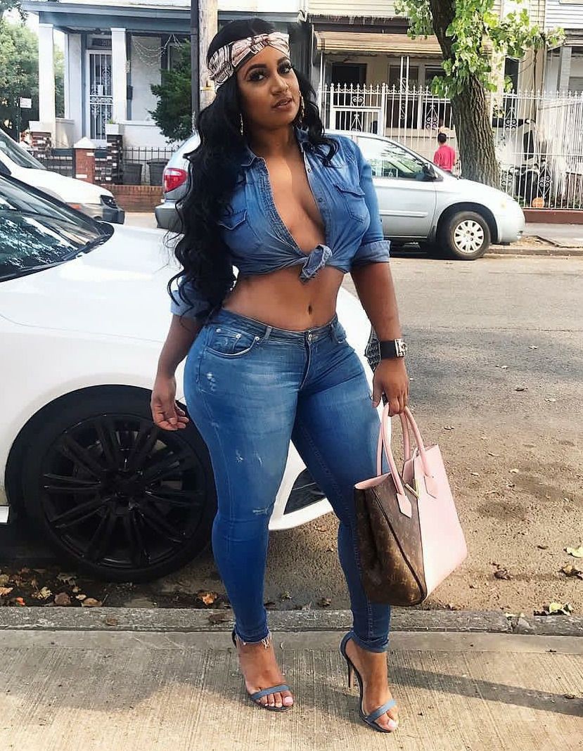 Mujeres negras sexy en jeans