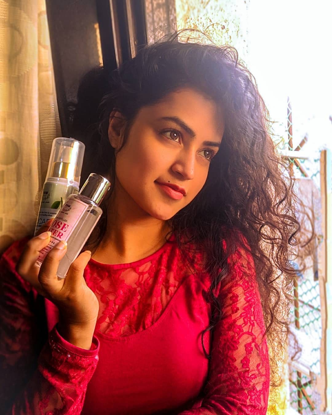 Farhina Parvez Jarimari Instagram, El lavado natural, Farhina Parvez Jarimari: Ideas para teñir el cabello,  Chicas hermosas,  Sesión de fotos,  Farhina Parvez Jarimari,  farinha parvez  