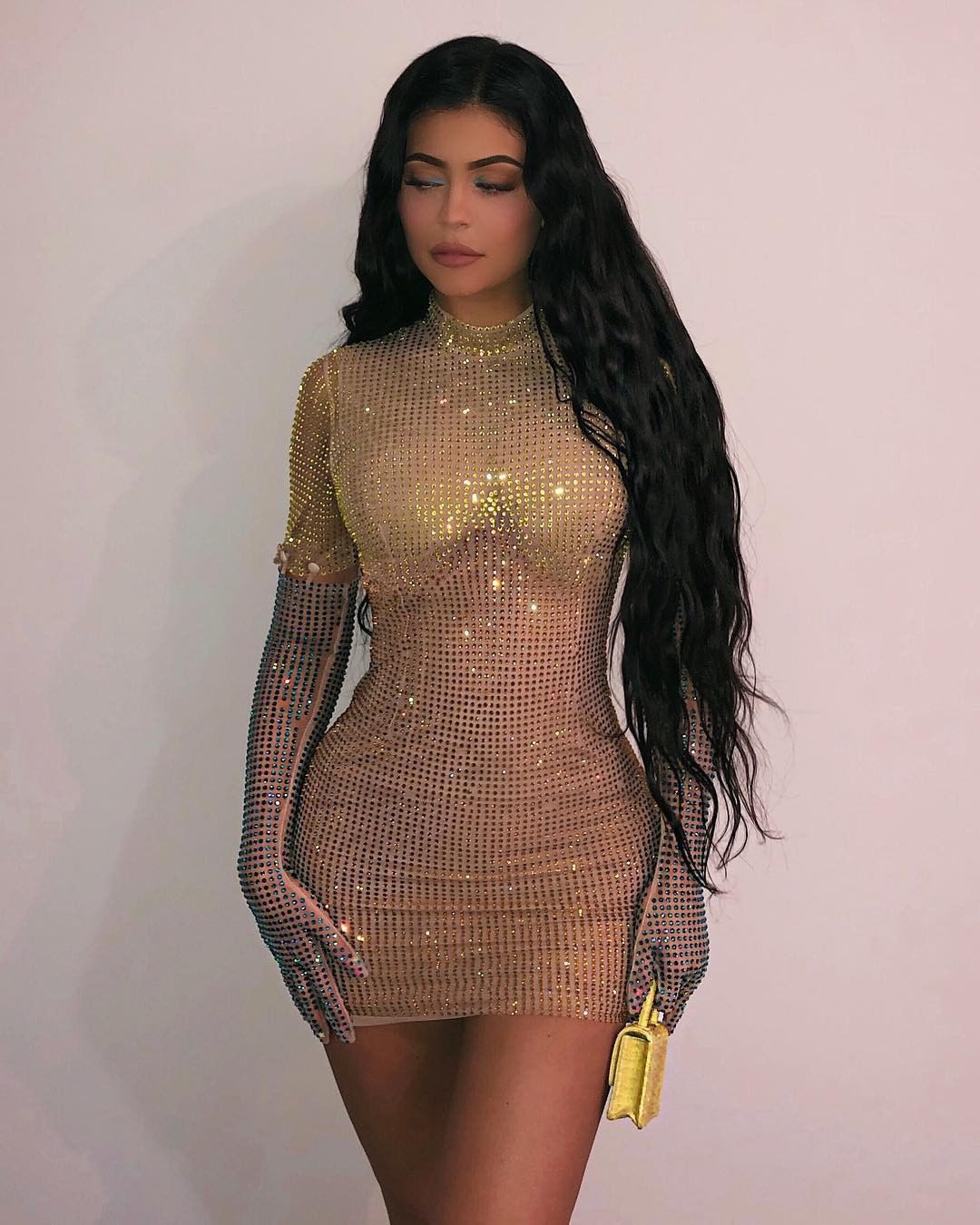 Lindas imágenes de Kylie Jenner de cuerpo completo de Instagram