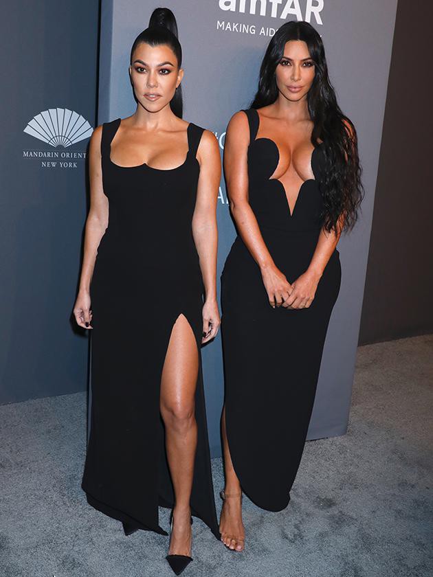 Sexy en traje negro de Kim Kardashian: Ideas de atuendos,  Negro,  fotos de celebridades,  chica sexy,  Instagram de celebridades,  Los mejores momentos de Taylor,  Kim,  kardashian,  linda kim kardashian,  la caliente kim kardashian,  kim kardashian  