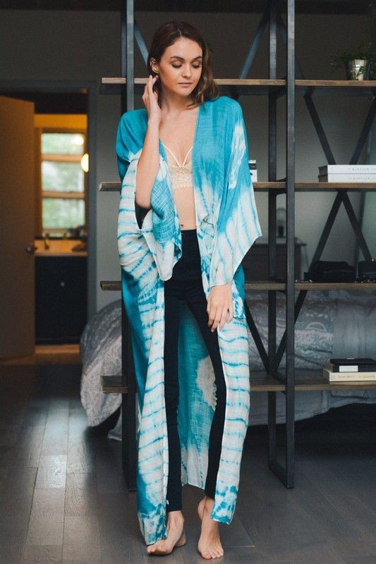 Outfits Con Kimono, Azul Kimchi: trajes de kimono,  kimono largo  