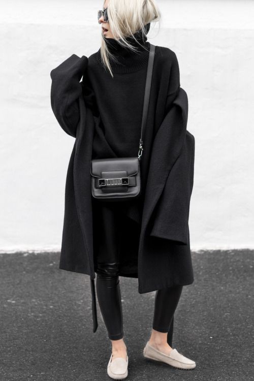 Outfit Stylevore con gabardina, abrigo: Traje negro,  gabardina,  Traje de camiseta,  Moda minimalista,  Estilo callejero,  Abrigo de lana  