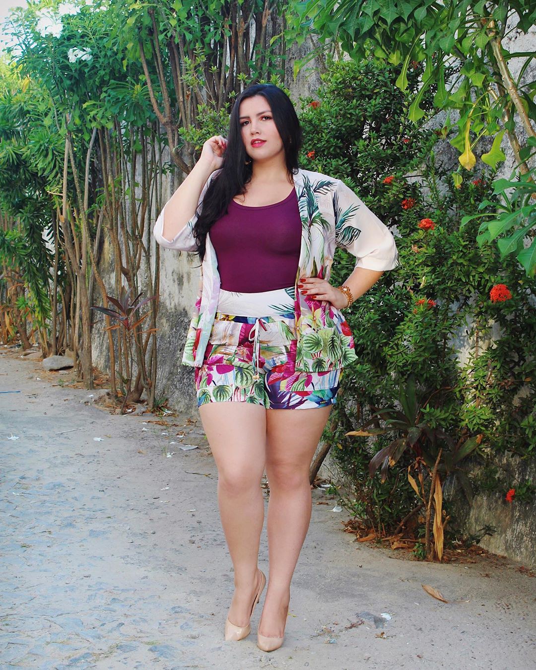 Shorts verdes y rosas, piernas finas, ideas para vestir: chicas de instagram,  Traje Verde Y Rosa  