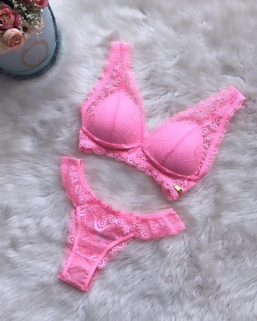 rosa vaporosa foto de instagram, lencería, ideas de moda: chicas de instagram,  ropa interior rosa,  lencería rosa,  Parte superior de la ropa interior  