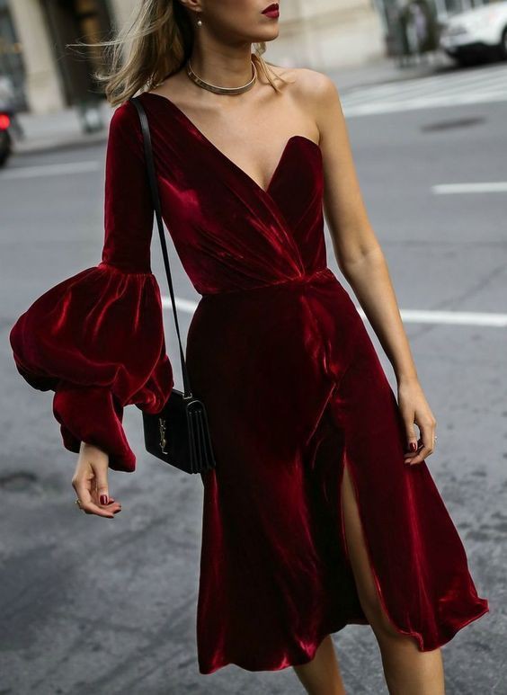 Ideas de color granate y rojo con vestido de cóctel, falda de vestir.: vestidos de coctel,  modelo,  Juana Ortiz,  Atuendos Informales,  Traje Granate  