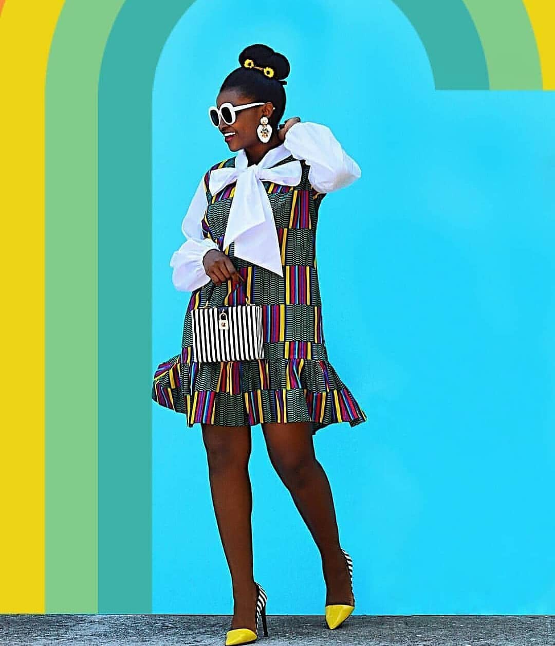 Impresionantes ideas de vestimenta colorida para damas negras: Vestidos Ankara,  Moda de Ankara,  ropa africana,  Atuendos Ankara,  Asoebi Especial  