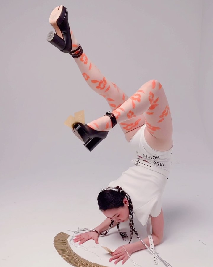 Foto de piernas de Sang A Yonini, artes escénicas, danza hip-hop: Danza hip hop,  Las artes escénicas,  cantó un yonini  