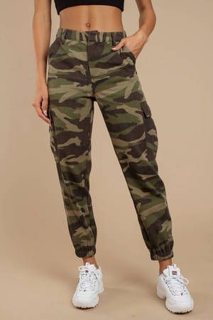 Traje de mujer de pantalones cargo de camuflaje: pantalones tipo cargo,  Pantalones de camuflaje,  camuflaje militar,  Pantalones activos  