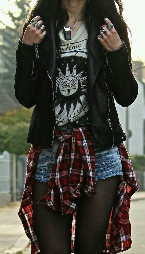 Ideas de ropa con chaqueta, tartán.: moda grunge,  Punk rock,  Grunge suave,  Estilo callejero,  Traje de camiseta  