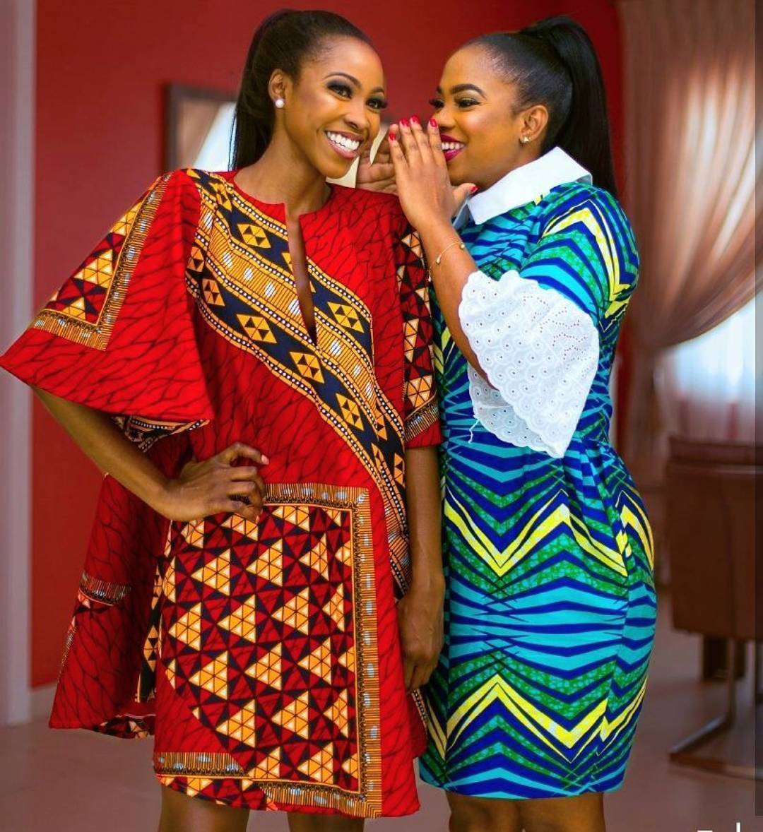 Hermosas ideas de ropa nigeriana para mujeres negras: Vestidos Ankara,  Moda de Ankara,  Atuendos Ankara,  Trajes Africanos,  Estilos Asoebi,  vestidos coloridos  