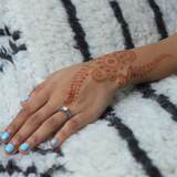 Diseños fáciles de bricolaje con henna para arte corporal llamativo: diseño de henna bricolaje  