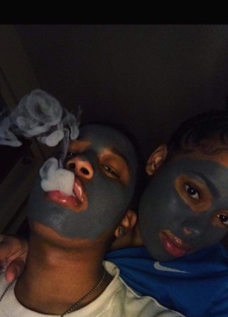 ¿Negro y hermoso?✊?