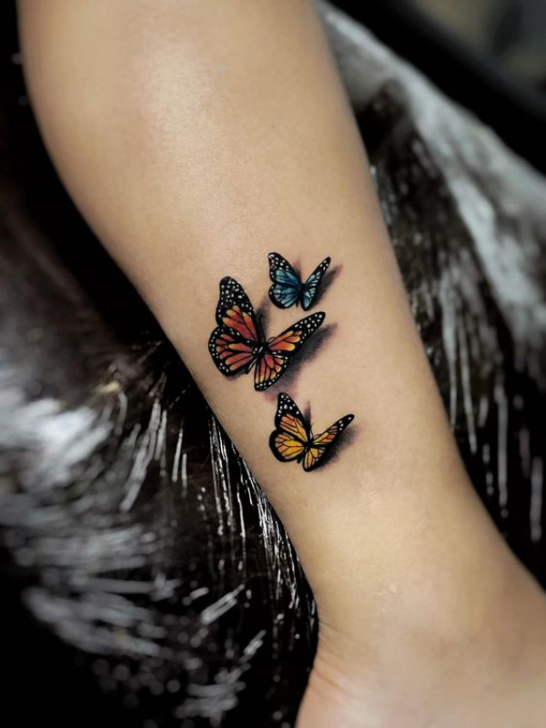 Ideas lindas del tatuaje de la mariposa del tobillo: tatuaje de mariposa,  Ideas de tatuajes  