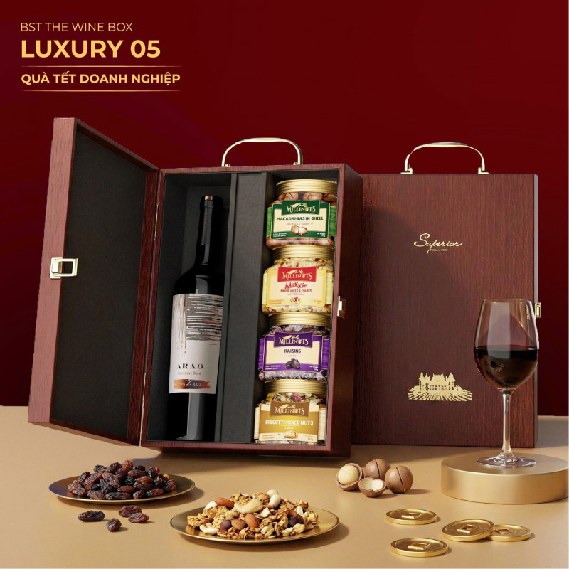 BTS Luxury – Biểu Trưng Quà Tết Thượng Hạng Dành Cho Doanh Nghiệp 2026: trajes botín  