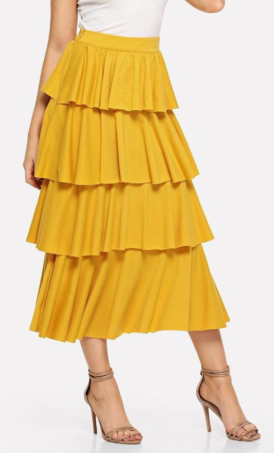 Conjunto elegante amarillo y blanco con vestido de día, falda de tul.: falda con gradas,  falda pradera  