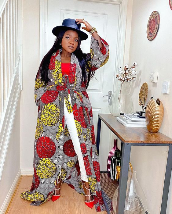 Estilos de chaqueta de kimono ankara de moda estampados de cera africana, moda callejera, chaqueta de manga larga, diseños de ankara: Atuendos Ankara,  Ankara Inspiraciones  